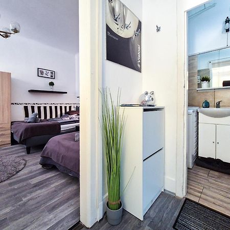 Gecko Centrum Studio Apartman Budapeszt Zewnętrze zdjęcie