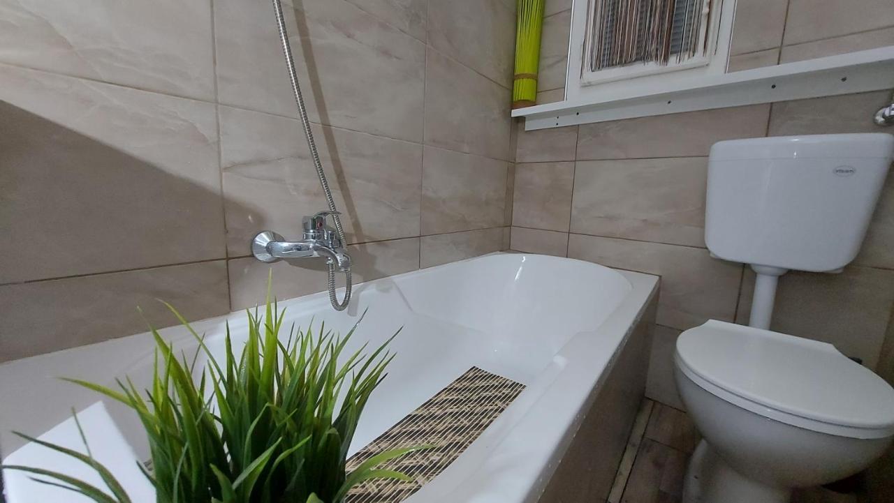 Gecko Centrum Studio Apartman Budapeszt Zewnętrze zdjęcie